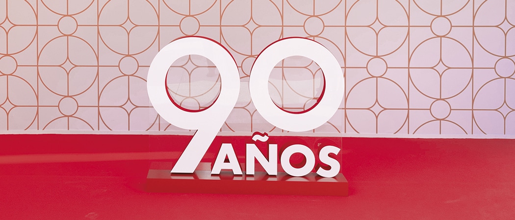 "90 años haciendo historia”