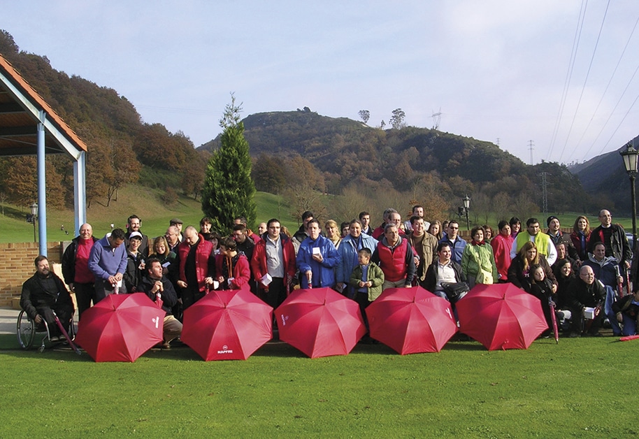 2009. Voluntarios en Oviedo, España<br />
